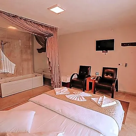 فندق Goedence Restoran 5*
